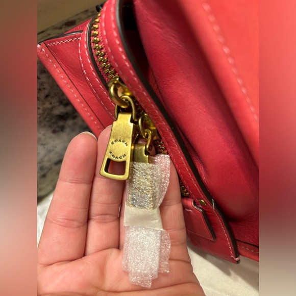 Coach Rogue 17 Original Natural Leather Bright Carmine NWT - Picture 10 of 12